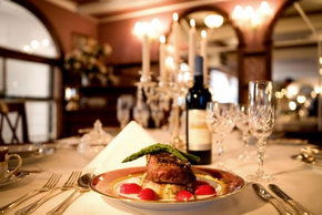 Titanic Theatre Restaurant - Attractions Perth 3