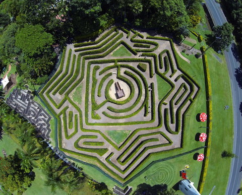 Bellingham Maze - Attractions Perth 1
