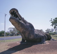 Crocodile Statue - Attractions Perth