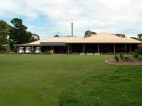 Thaxted Park Golf Club - Attractions Perth 0
