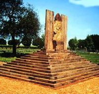 The Coonawarra Park - Attractions Perth