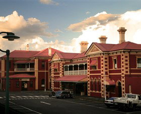 Historic Walk Through Mort Estate - Attractions Perth 0