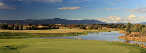 Yering Meadows - Attractions Perth 1