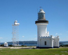 Point Perpendicular Lighthouse And Lookout - Attractions Perth 0