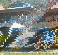 Lake George Winery - Attractions Perth