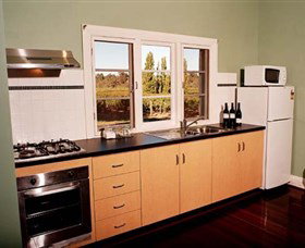 Upper Reach Winery And Cellar Door - Attractions Perth 3