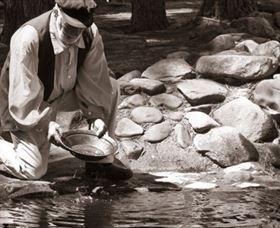 Explorer Country NSW Attractions Perth
