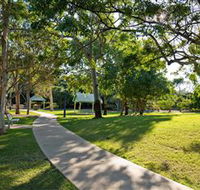 Millennium Esplanade and Tannum Sands Beach - Attractions Perth