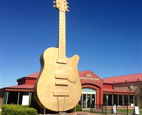 Big Golden Guitar Tourist Centre - Attractions Perth 1