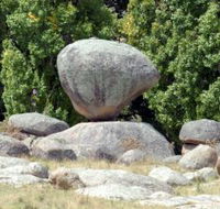 Balancing Rock - Attractions Perth
