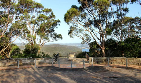 Staples Lookout - Attractions Perth 0