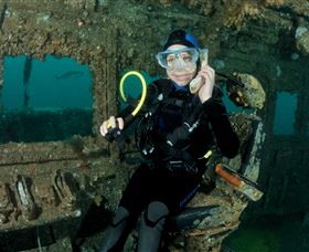 Ex-Hmas Adelaide Dive Site - Attractions Perth 2