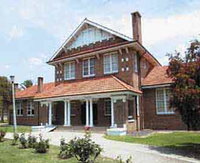 Hay War Memorial High School Museum