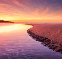 Saunders Beach - Attractions Perth