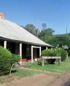 Lion Of Waterloo Tavern - Attractions Perth 0