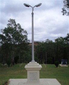 The Coronation Lamp Memorial - Attractions Perth 0