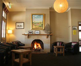Gerry's @ The Commercial Hotel - Attractions Perth 5