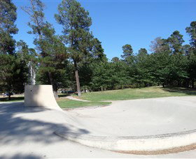 Fadden Pines Playground - Attractions Perth 1