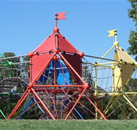 Fadden Pines Playground - Attractions Perth