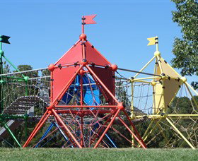 Fadden Pines Playground - Attractions Perth 0