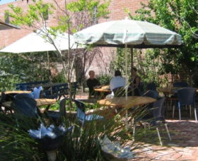 The Old Bakery On Eighth Cafe - Attractions Perth 3