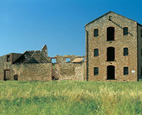 Clinchs Mill - Attractions Perth 0