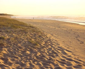 Fairy Meadow Beach - Attractions Perth 0