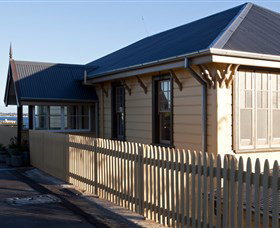 East Coast Lounge - Attractions Perth 2