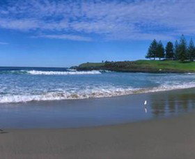 Surf Beach Kiama - Attractions Perth 0