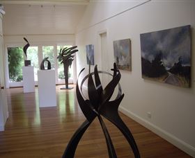 Ivy Hill Gallery - Attractions Perth 0