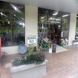 Heaths Old Wares, Collectables & Industrial Antiques - Attractions Perth 1
