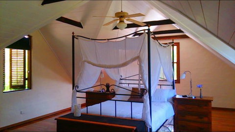 The Barn - Hinterland Byron Bay - Attractions Perth 1