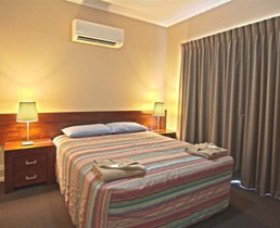 Cable Beachside Villas - Attractions Perth 11