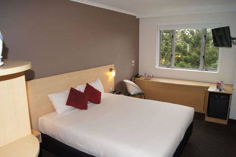 Ibis Sydney Olympic Park - Attractions Perth 1