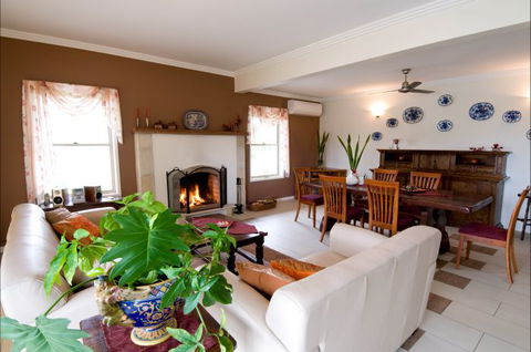 Villa Cavour Bed And Breakfast - Attractions Perth 5
