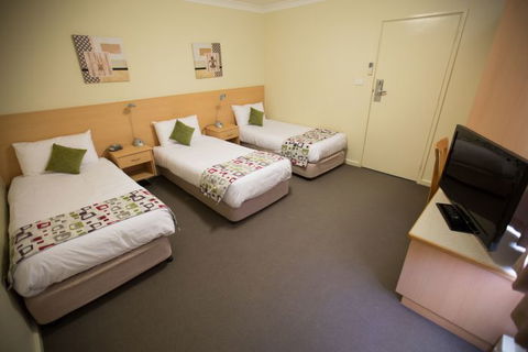 Ibis Styles Orange - Attractions Perth 3