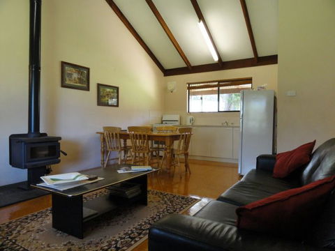 Tinglewood Cabins - Attractions Perth 1