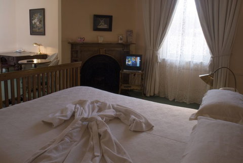 Imperial Fine Accommodation - Attractions Perth 0