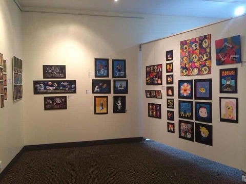 Glen Innes Art Gallery Inc - Attractions Perth 3