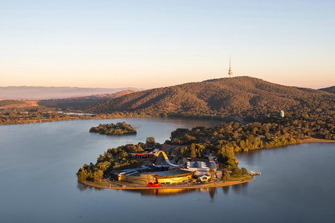Museum Highlights Tour | 10am Daily - Attractions Perth 0