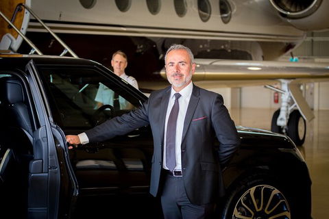 Chauffeured Airport Transfer By Luxury Vehicle - Attractions Perth 12