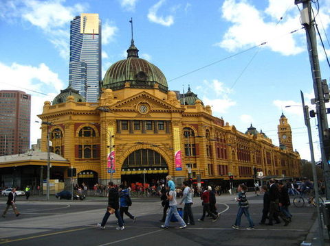 Melbourne Highlights With Brighton Beach And St Kilda Tour - Attractions Perth 10