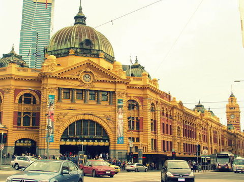Melbourne Highlights With Brighton Beach And St Kilda Tour - Attractions Perth 9