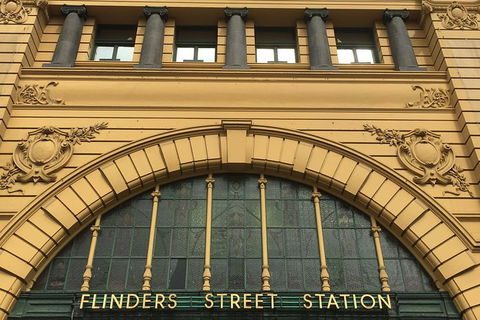 Melbourne Airport To Melbourne CBD To Melbourne Airport (2 Way Transfer) - Attractions Perth 4