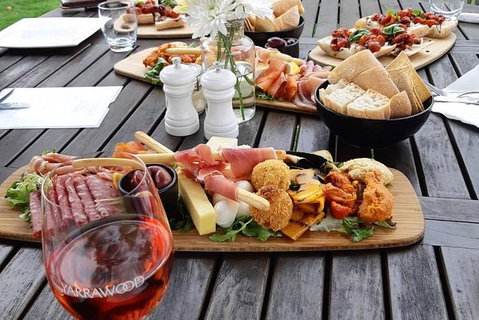 CHEVY CONVERTIBLE Package For 2 People- Wine Lunch Cheese & Chocolate From Melb. - Attractions Perth 10