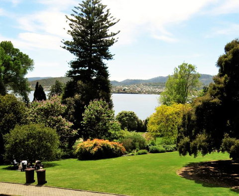 Hobart Half-Day Sightseeing Coach Tram Tour - Attractions Perth 6