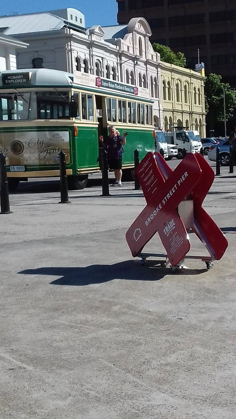 Hobart Half-Day Sightseeing Coach Tram Tour - Attractions Perth 3
