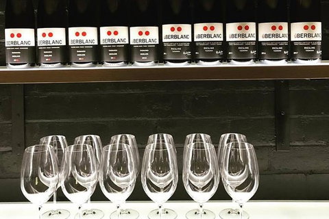 Hobart Small Group Wine Tour Saturday Afternoon: Wines, Gins & Cheeses - Attractions Perth 1