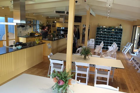 Barossa Valley Via Hahndorf ( Historical German Village ) Inc Maggie Beers Farm - Attractions Perth 31