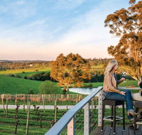 Full-Day Hahndorf and Adelaide Hills Hop-On Hop-Off Tour from Adelaide